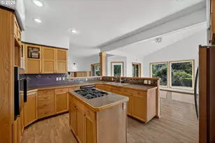 720 Kings Ave, Lakeside, OR 97449 - Photo 11