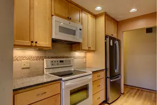 4238 NE 125th Pl, Portland, OR 97230 - Photo 5