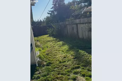 2320 20th St, Florence, OR 97439 - Photo 27