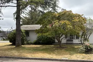 2320 20th St, Florence, OR 97439 - Photo 3