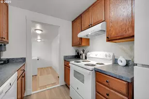 3227 Partridge Way, Springfield, OR 97477 - Photo 9