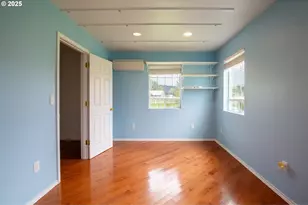 205 Fair Oaks Rd, Oakland, OR 97462 - Photo 17