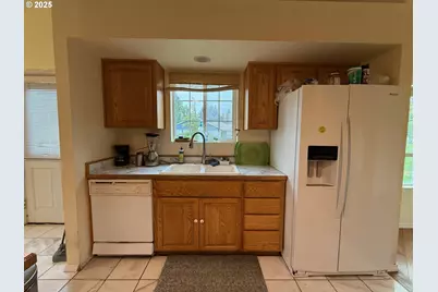 205 Fair Oaks Rd, Oakland, OR 97462 - Photo 21
