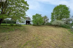 220 SW Ivy St, Willamina, OR 97396 - Photo 9