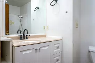 230 NE 160th Ave, Portland, OR 97230 - Photo 23