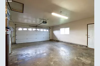 710 NE 5th St, Willamina, OR 97396 - Photo 17