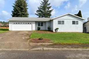 710 NE 5th St, Willamina, OR 97396 - Photo 1