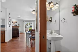 1061 S Columbia St, Seaside, OR 97138 - Photo 7