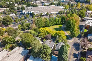 2817 NE Weidler St, Portland, OR 97232 - Photo 45