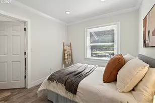 2817 NE Weidler St, Portland, OR 97232 - Photo 15