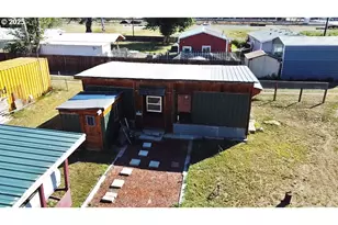 916 Robert St, Haines, OR 97833 - Photo 13