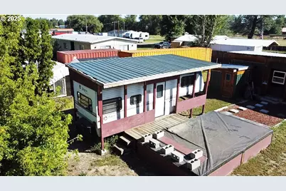 916 Robert St, Haines, OR 97833 - Photo 17