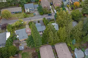 8116 SW 46th Ave, Portland, OR 97219 - Photo 5