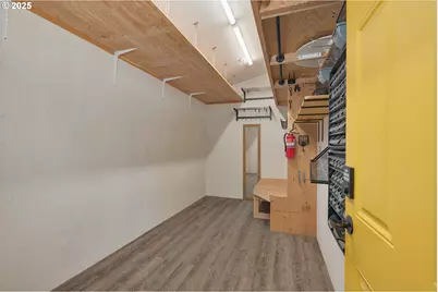 8116 SW 46th Ave, Portland, OR 97219 - Photo 21