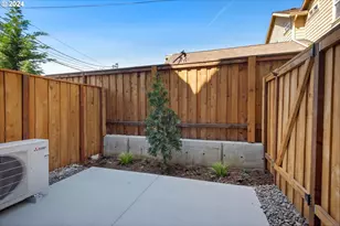 819 N Failing St, Portland, OR 97227 - Photo 33