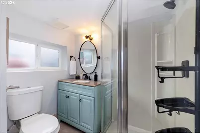 3827 SW Dolph Ct, Portland, OR 97219 - Photo 21