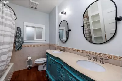 3827 SW Dolph Ct, Portland, OR 97219 - Photo 15