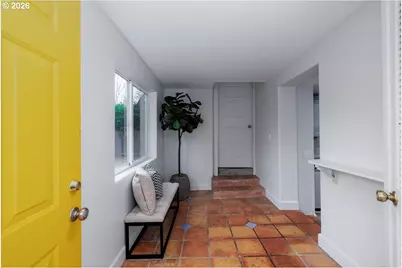 3827 SW Dolph Ct, Portland, OR 97219 - Photo 17