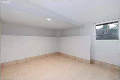 3827 SW Dolph Ct, Portland, OR 97219 - Photo 41