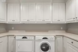 2107 SW Market St Dr, Portland, OR 97201 - Photo 29