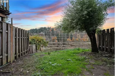 249 NW Battaglia Ave, Gresham, OR 97030 - Photo 33