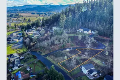 1 Queens Ave #1, Creswell, OR 97426 - Photo 7