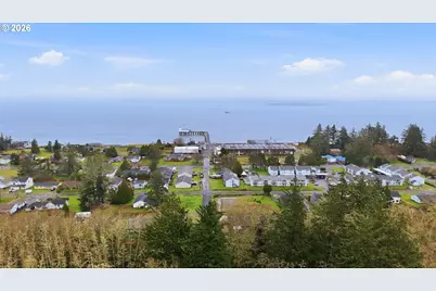 570 7th Ct, Warrenton, OR 97121 - Photo 7