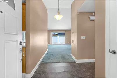 33666 Cullaby Lake Ln, Warrenton, OR 97146 - Photo 5