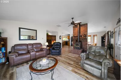 33817 Gage Rd, Mitchell, OR 97750 - Photo 11