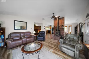 33817 Gage Rd, Mitchell, OR 97750 - Photo 11