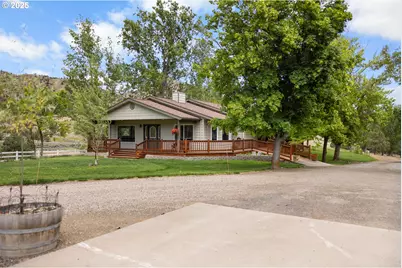 33817 Gage Rd, Mitchell, OR 97750 - Photo 1