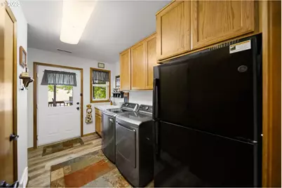 33817 Gage Rd, Mitchell, OR 97750 - Photo 25