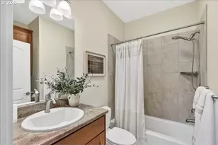 417 Tucker St, Ashland, OR 97520 - Photo 23
