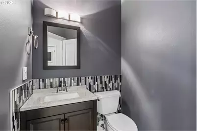 2445 W 10th St, Washougal, WA 98671 - Photo 17