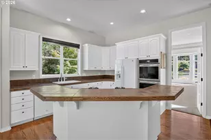 285 SE Avondale Way, Gresham, OR 97080 - Photo 17