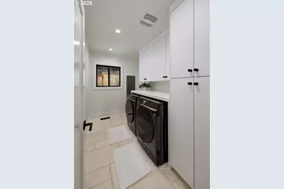 8115 SW Ernst Rd, Portland, OR 97225 - Photo 29