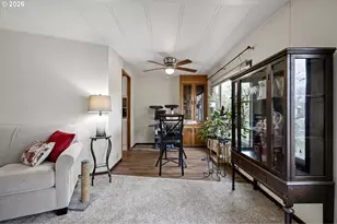 1400 Candlelight Dr, Eugene, OR 97402 - Photo 7