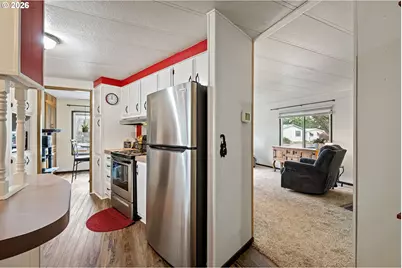 1400 Candlelight Dr #105, Eugene, OR 97402 - Photo 13