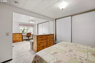 1400 Candlelight Dr, Eugene, OR 97402 - Photo 15