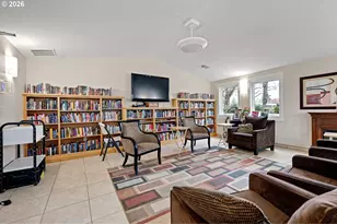 1400 Candlelight Dr, Eugene, OR 97402 - Photo 37