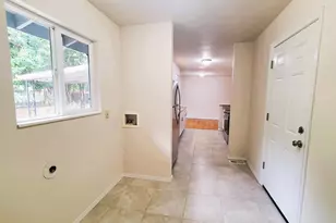 13050 SE Morrison St, Portland, OR 97233 - Photo 7