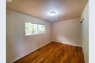 13050 SE Morrison St, Portland, OR 97233 - Photo 13