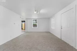 18427 SE Yamhill St, Gresham, OR 97233 - Photo 35