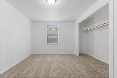 18427 SE Yamhill St, Gresham, OR 97233 - Photo 13