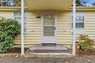 18427 SE Yamhill St, Gresham, OR 97233 - Photo 9