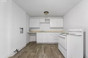 18427 SE Yamhill St, Gresham, OR 97233 - Photo 17