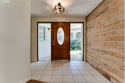 91082 Leashore Dr, Vida, OR 97488 - Photo 5