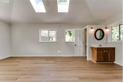 91082 Leashore Dr, Vida, OR 97488 - Photo 35