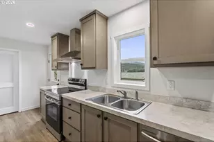 707 10th St, Vader, WA 98593 - Photo 11