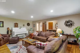 955 Albert Dr SE, Salem, OR 97302 - Photo 9